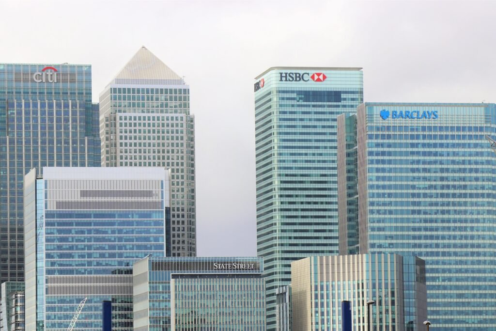 The Impact of Fintech on Traditional Banking: Adapting to a Digital Era